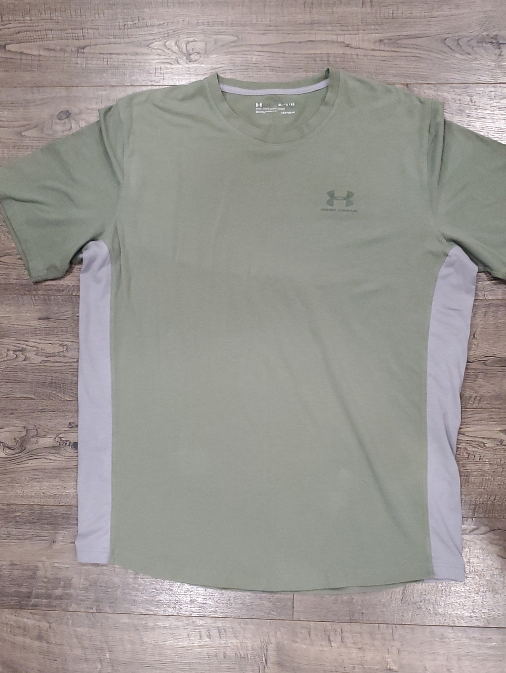 Under Armour Olive Green Short Sleeve Performance Tee with Light Gray Panels